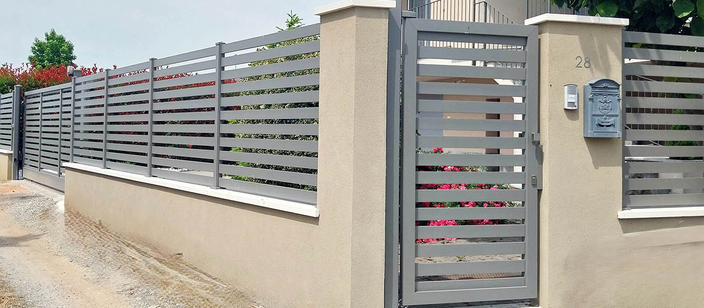 cancello pedonale in alluminio